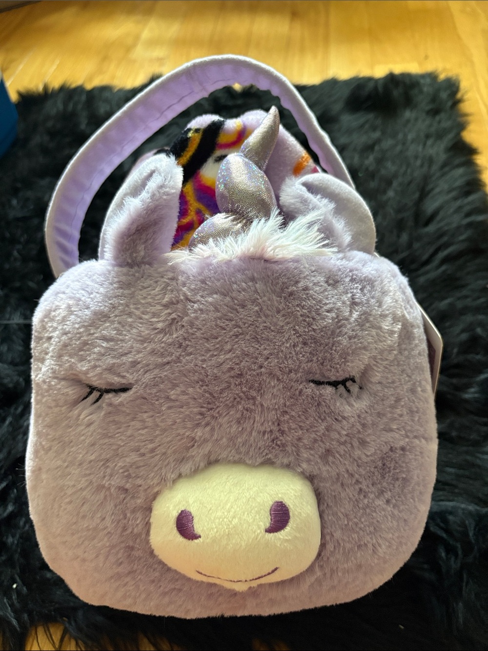 NOVOGRATZ KIDS FAUX FUR UNICORN BASKET/HALLOWEEN TREAT BAG & THROW